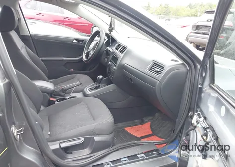 2014 Volkswagen Jetta 2.0L S z USA, uszkodzony, nr VIN 3VW2K7AJ7EM325555